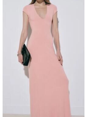 frankie dress powder pink Reformation | Dresses | Reformation Frankie Silk Dress In Powder Pink